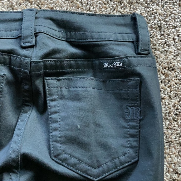Miss Me Black Skinny Jeans with front zipper pockets - Picture 5 of 6